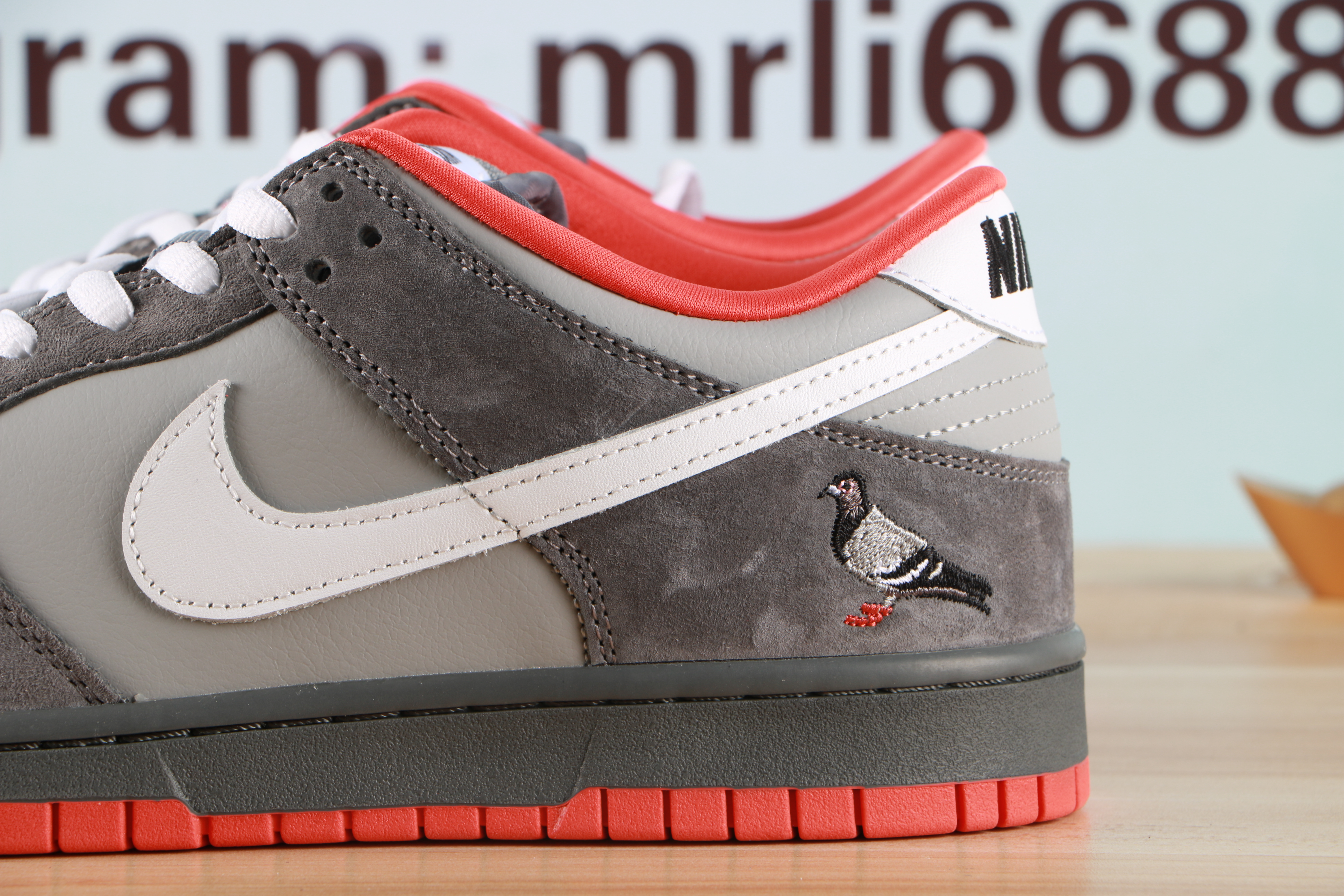 Nike Dunk SB Low Staple NYC Pigeon