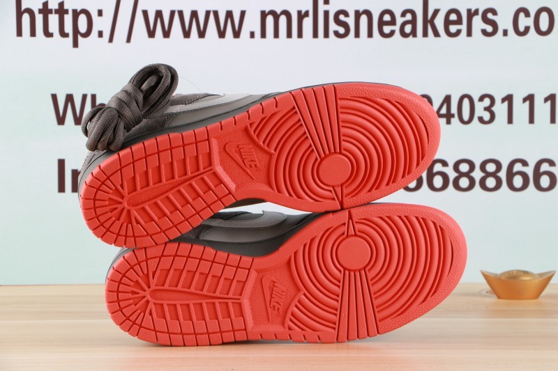 Nike Dunk SB Low Staple NYC Pigeon