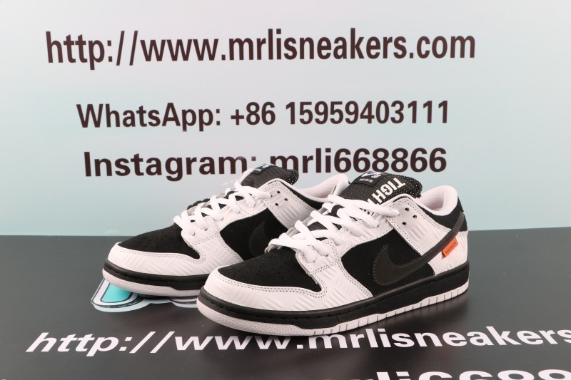 Nike SB Dunk Low TIGHTBOOTH