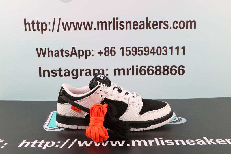 Nike SB Dunk Low TIGHTBOOTH