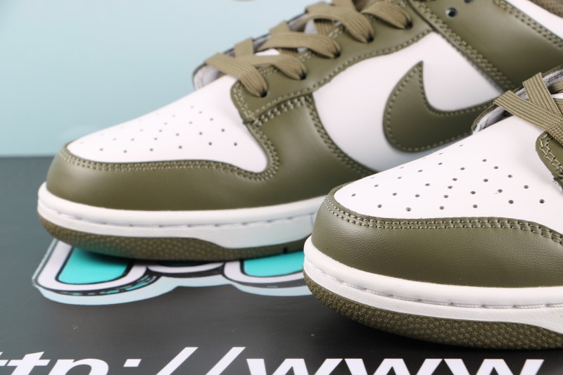 Nike Dunk Low Medium Olive