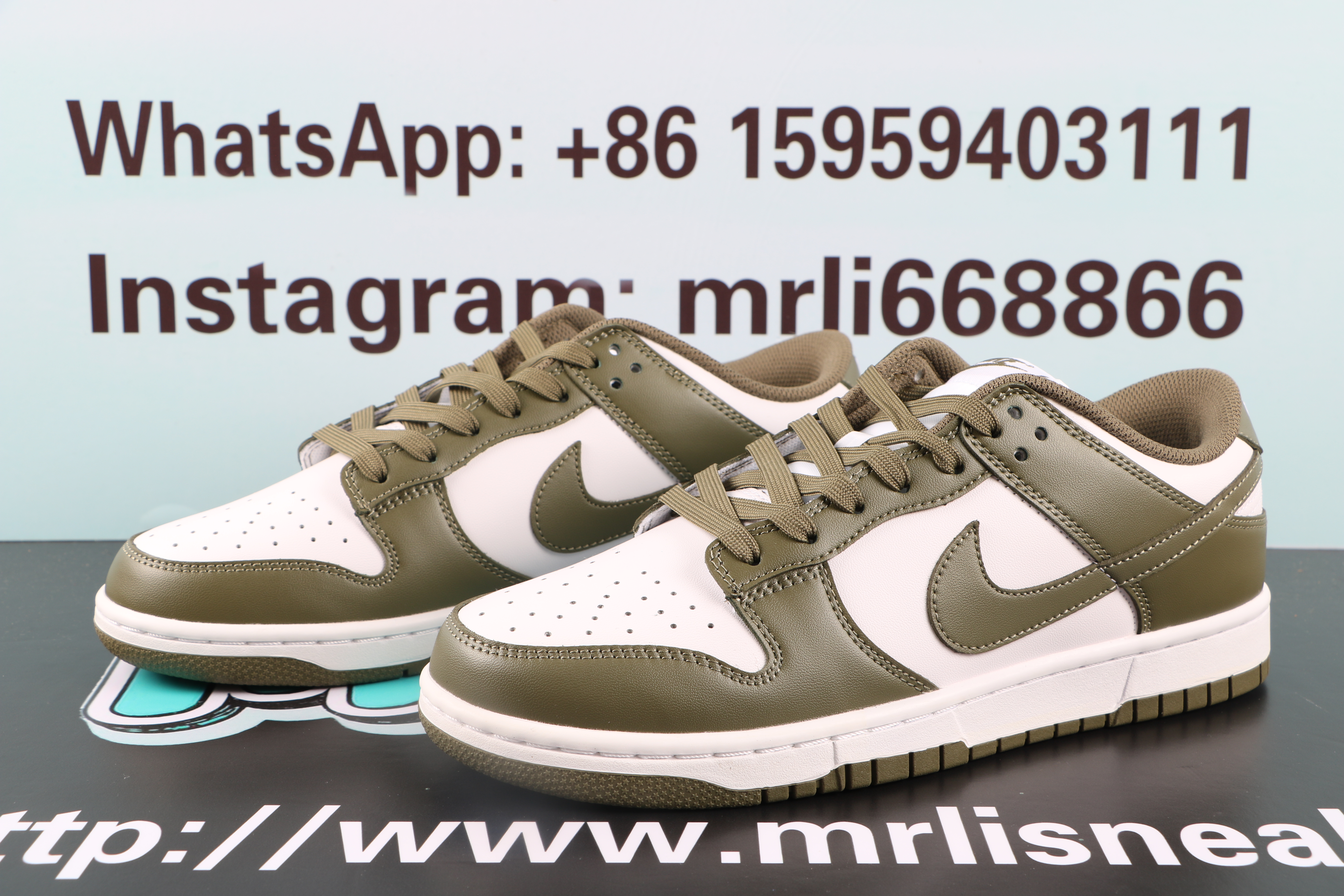 Nike Dunk Low Medium Olive