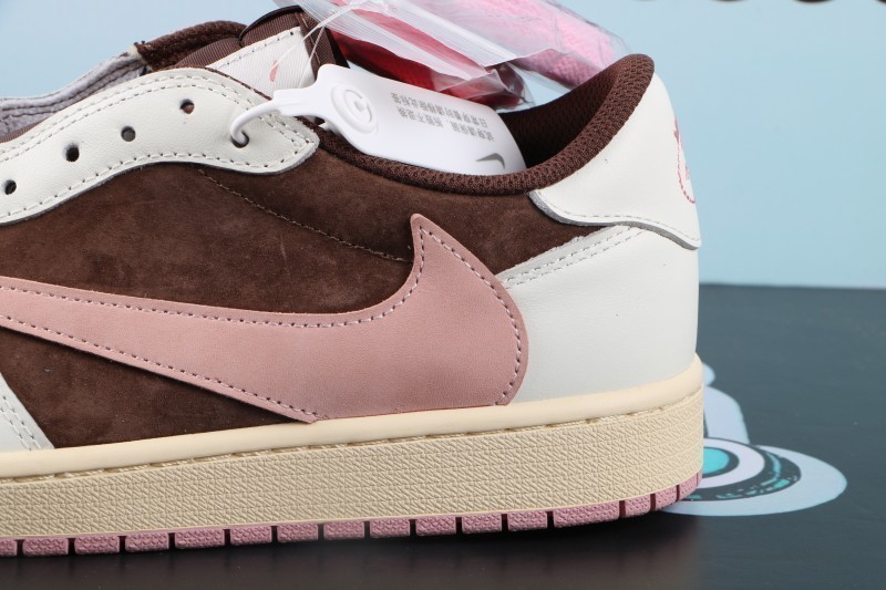 Jordan 1 Low Travis Scott