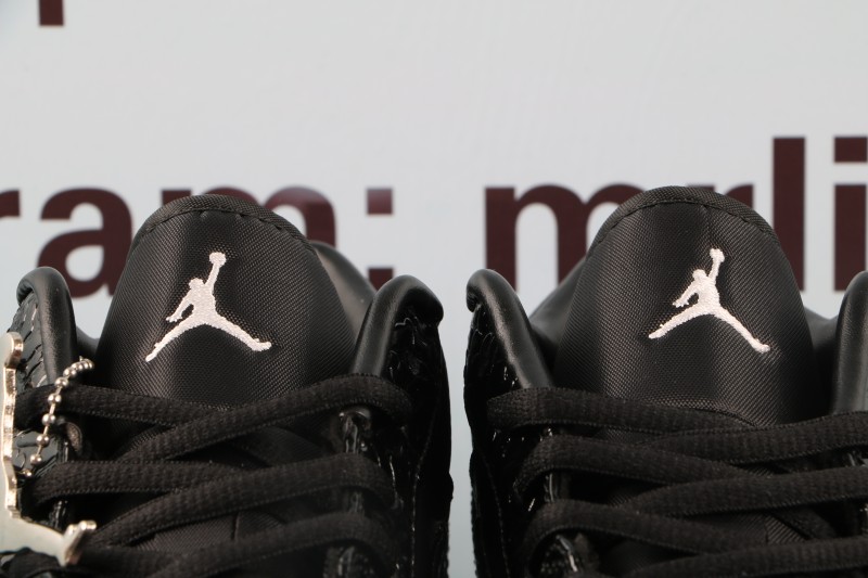 Jordan 1 Low SE Patent Elephant Black (Womens')