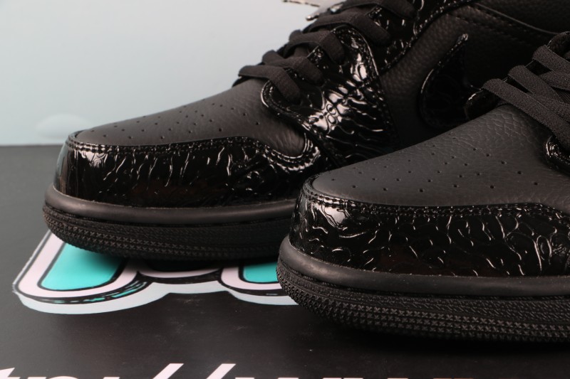 Jordan 1 Low SE Patent Elephant Black (Womens')