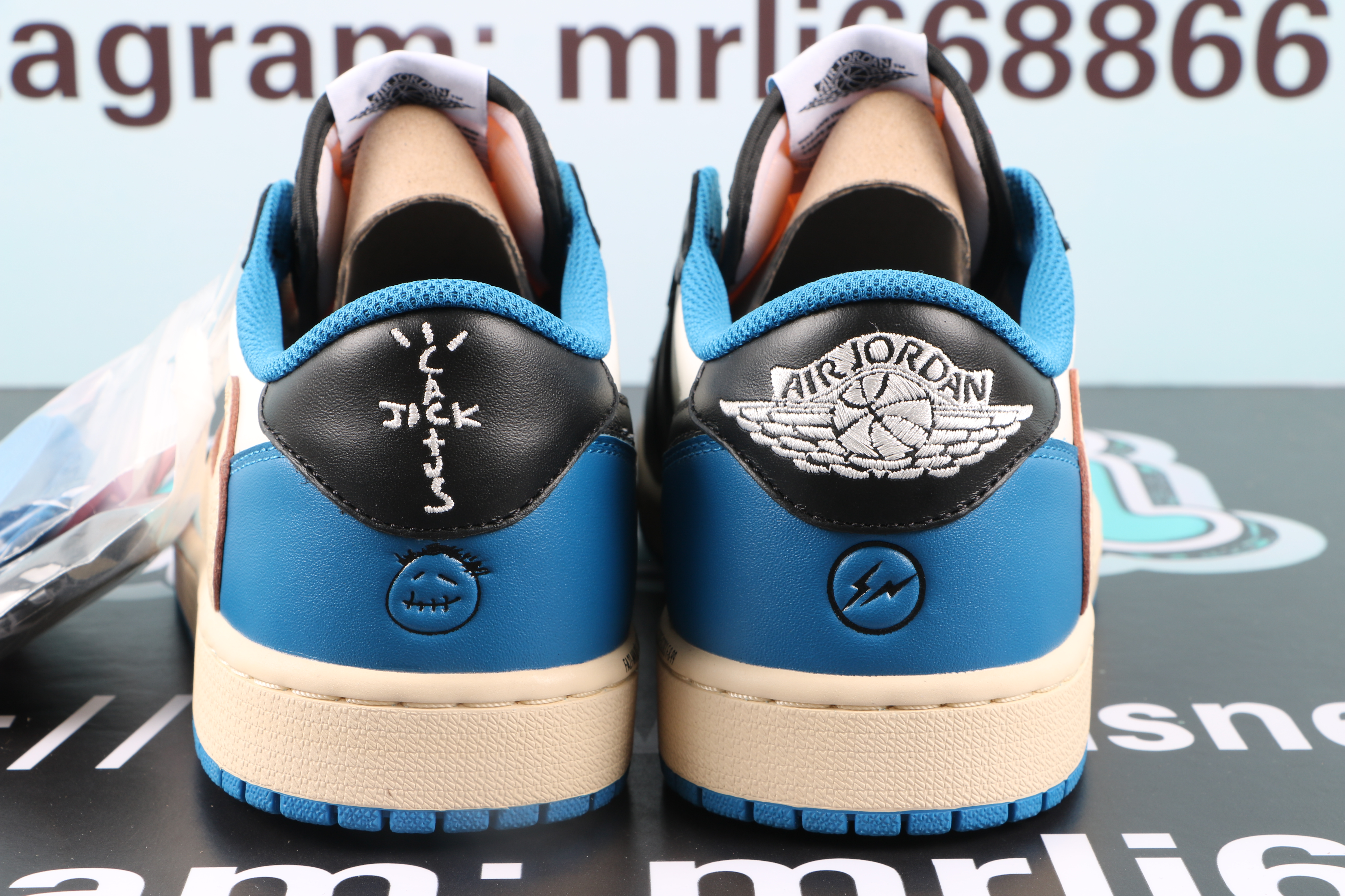 Jordan 1 Low “Fragment X Travis Scott”