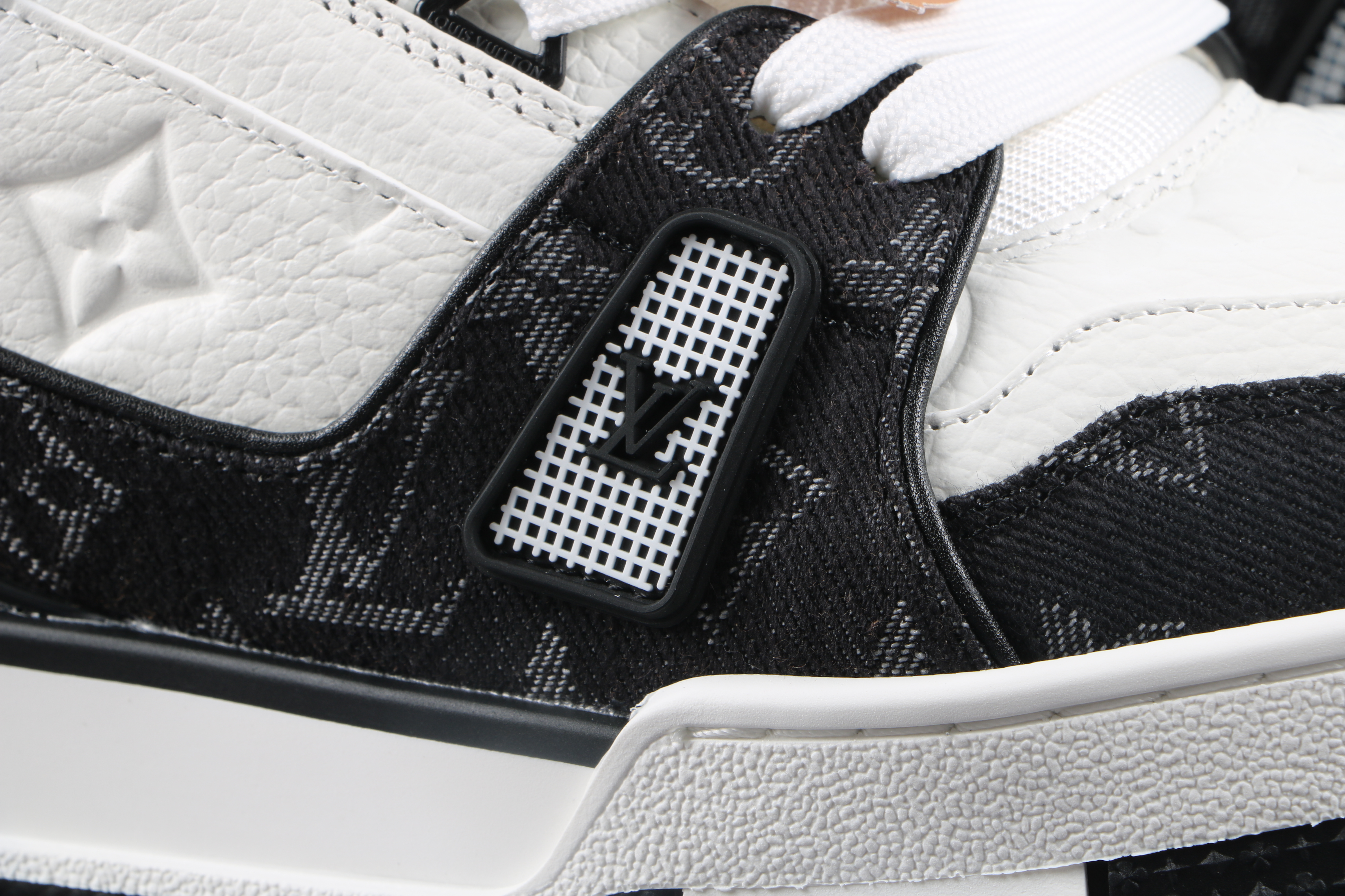 Louis Vuitton LV Trainer WHite Black White