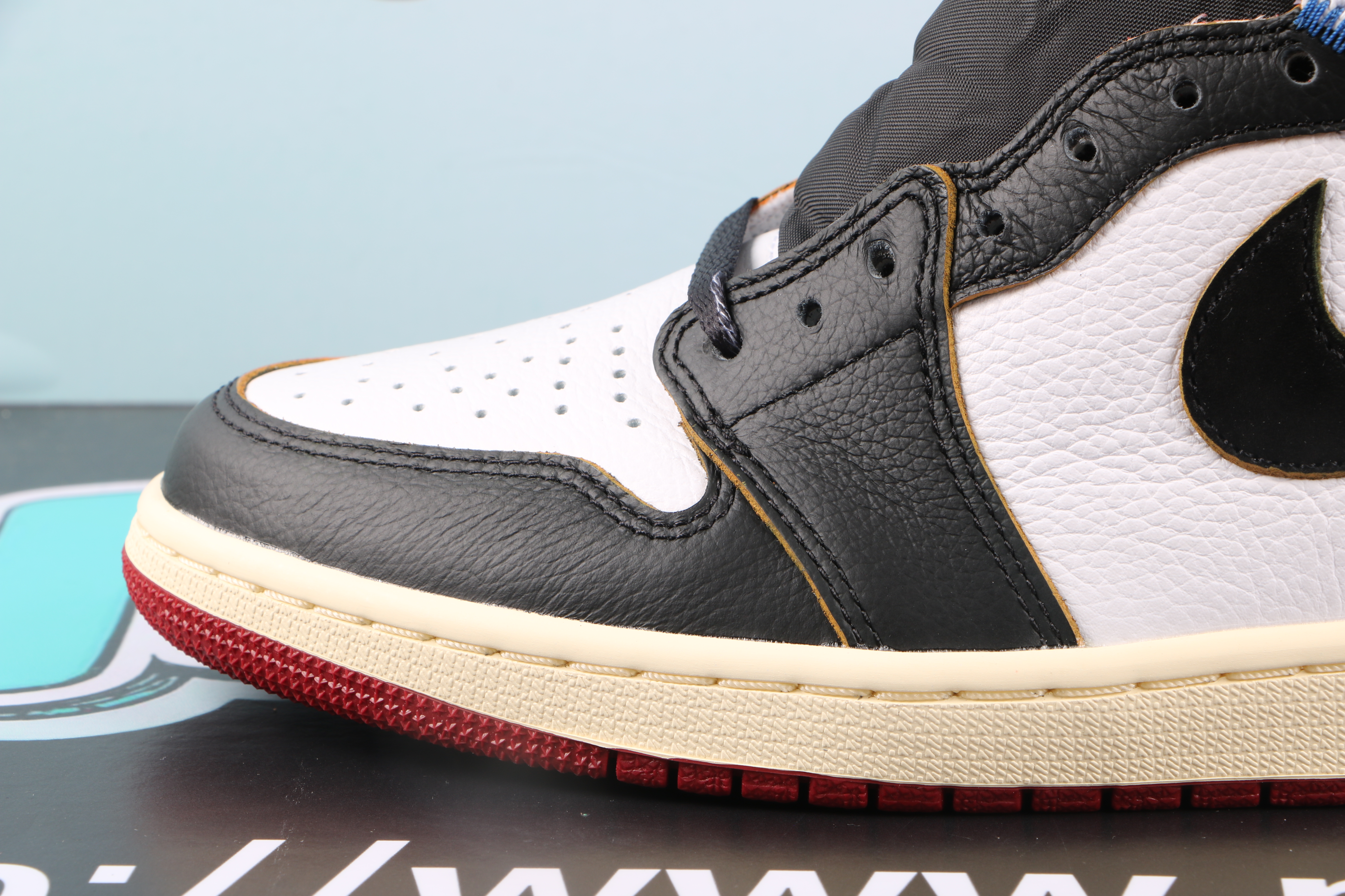 Jordan 1 Retro High Union Los Angeles Black Toe
