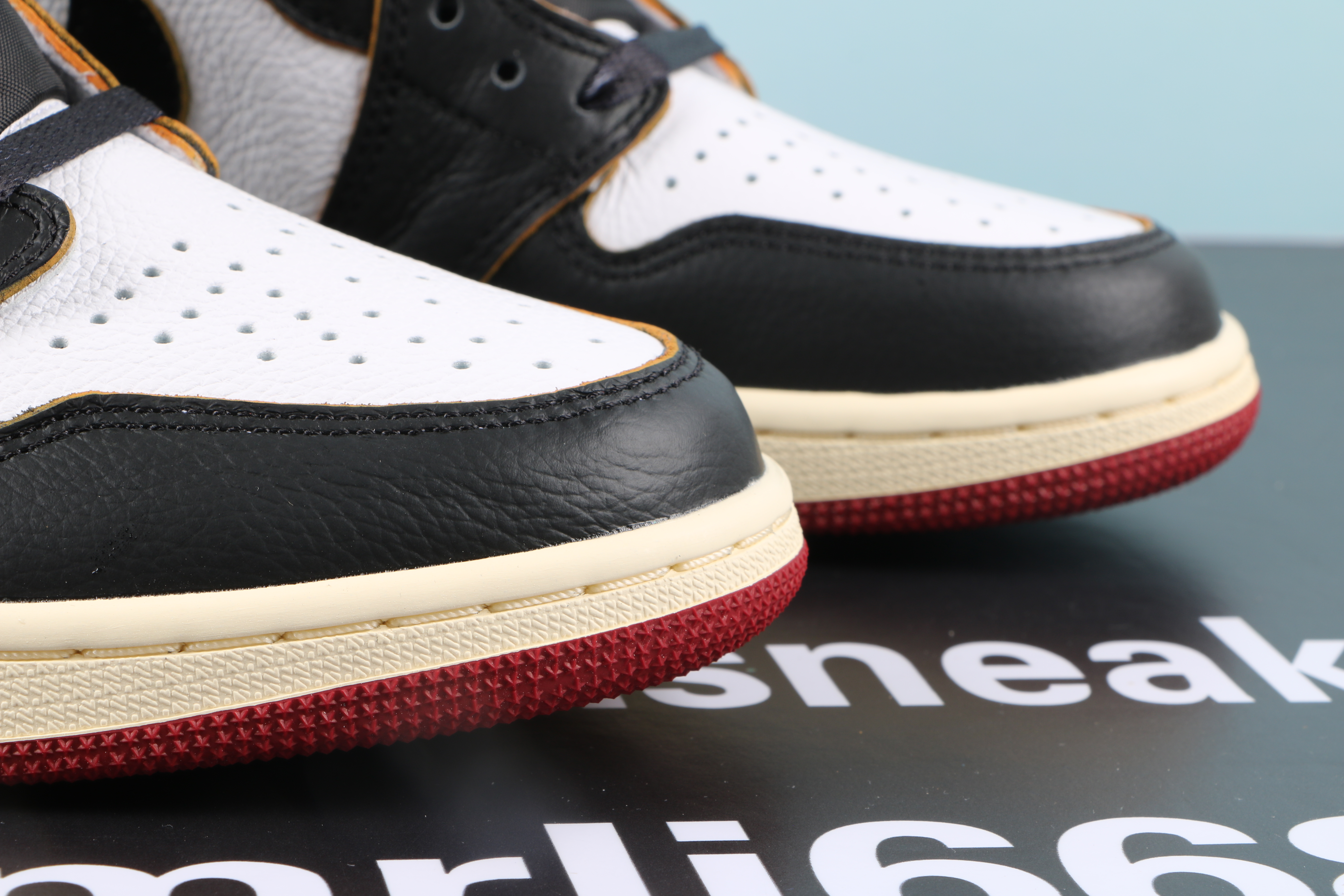 Jordan 1 Retro High Union Los Angeles Black Toe
