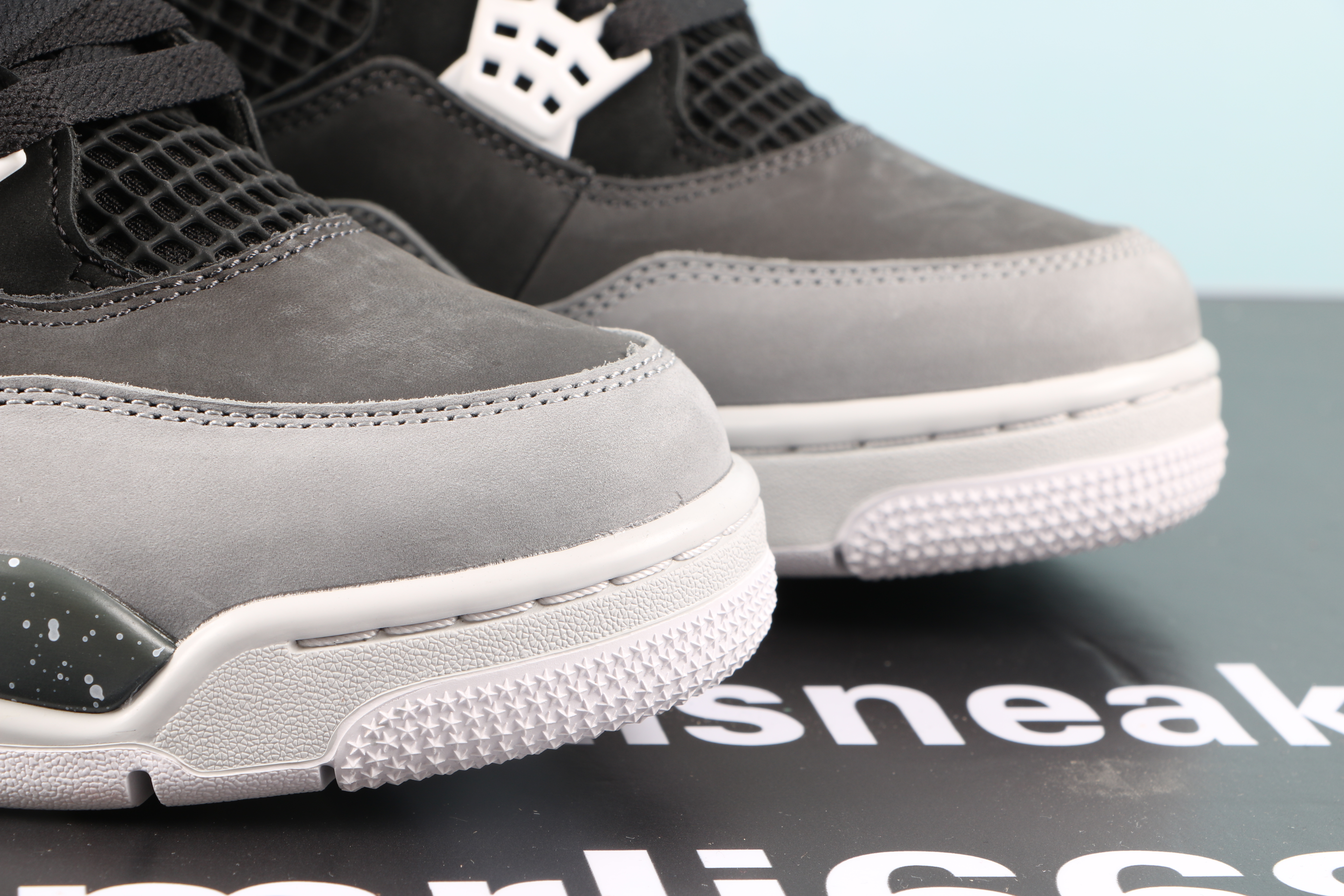 Jordan 4 Retro Fear Pack