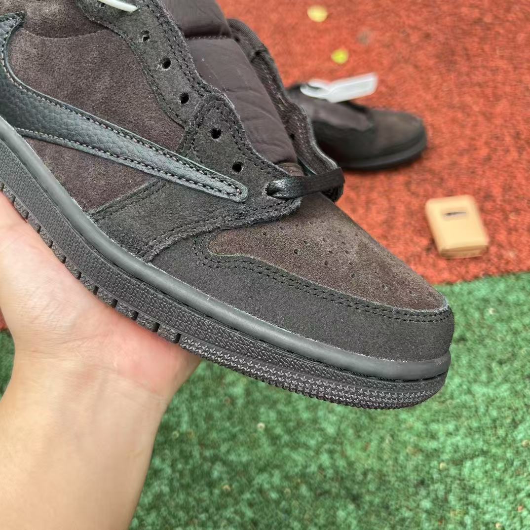 Jordan 1 Low OG Travis Scott Velvet Brown