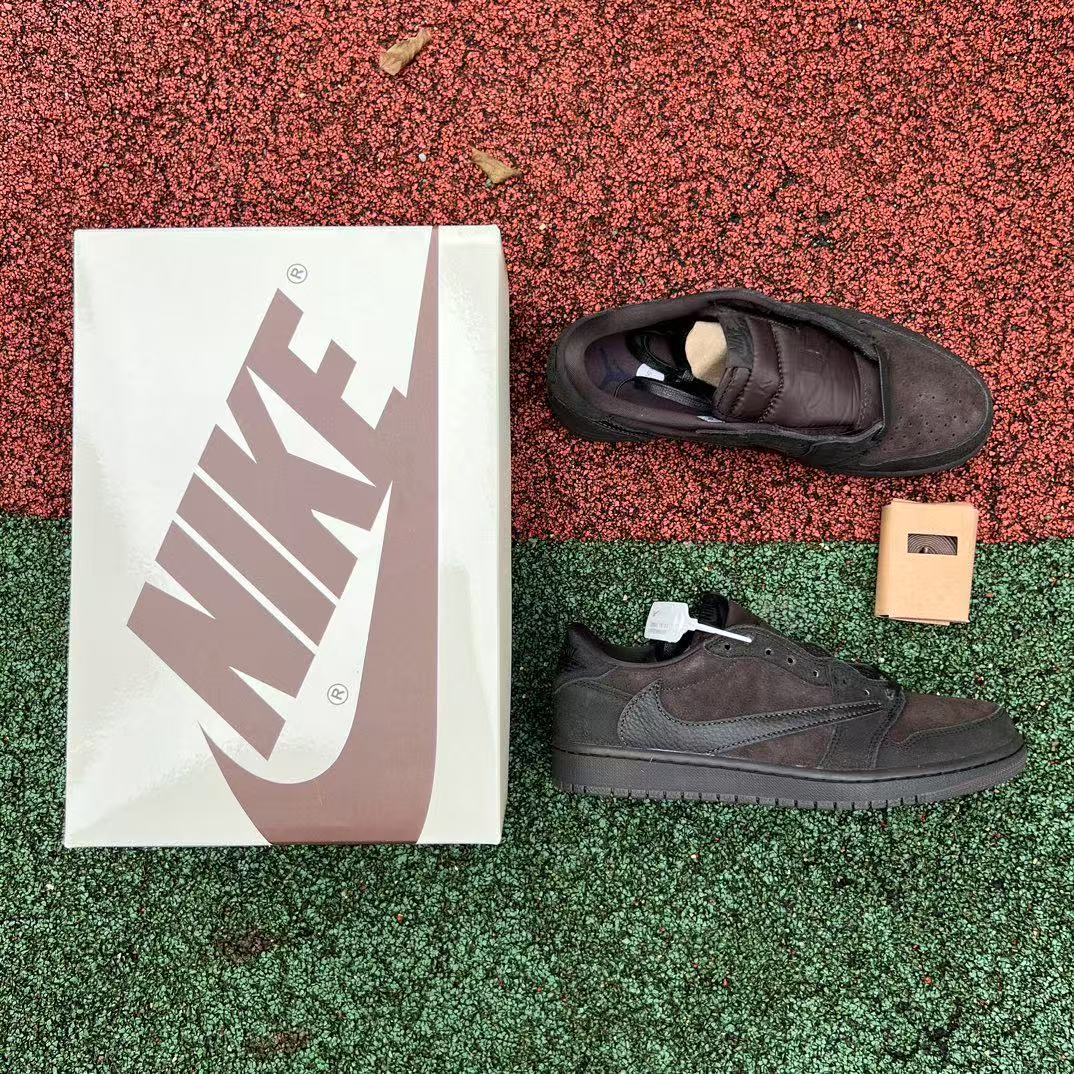 Jordan 1 Low OG Travis Scott Velvet Brown