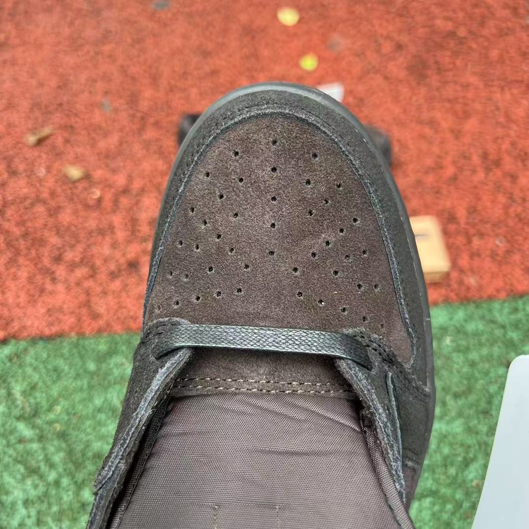 Jordan 1 Low OG Travis Scott Velvet Brown