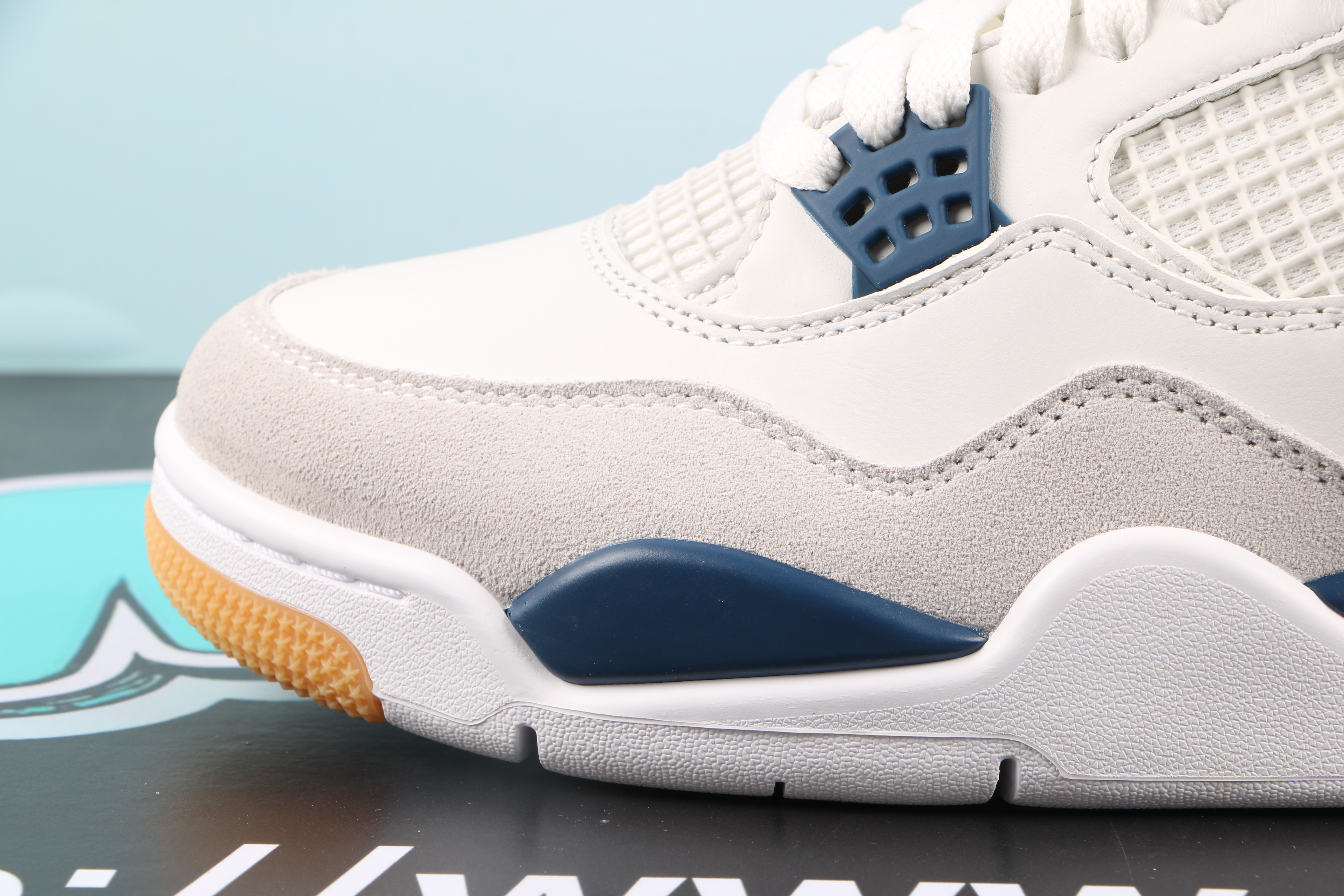 Jordan 4 Retro SB Navy