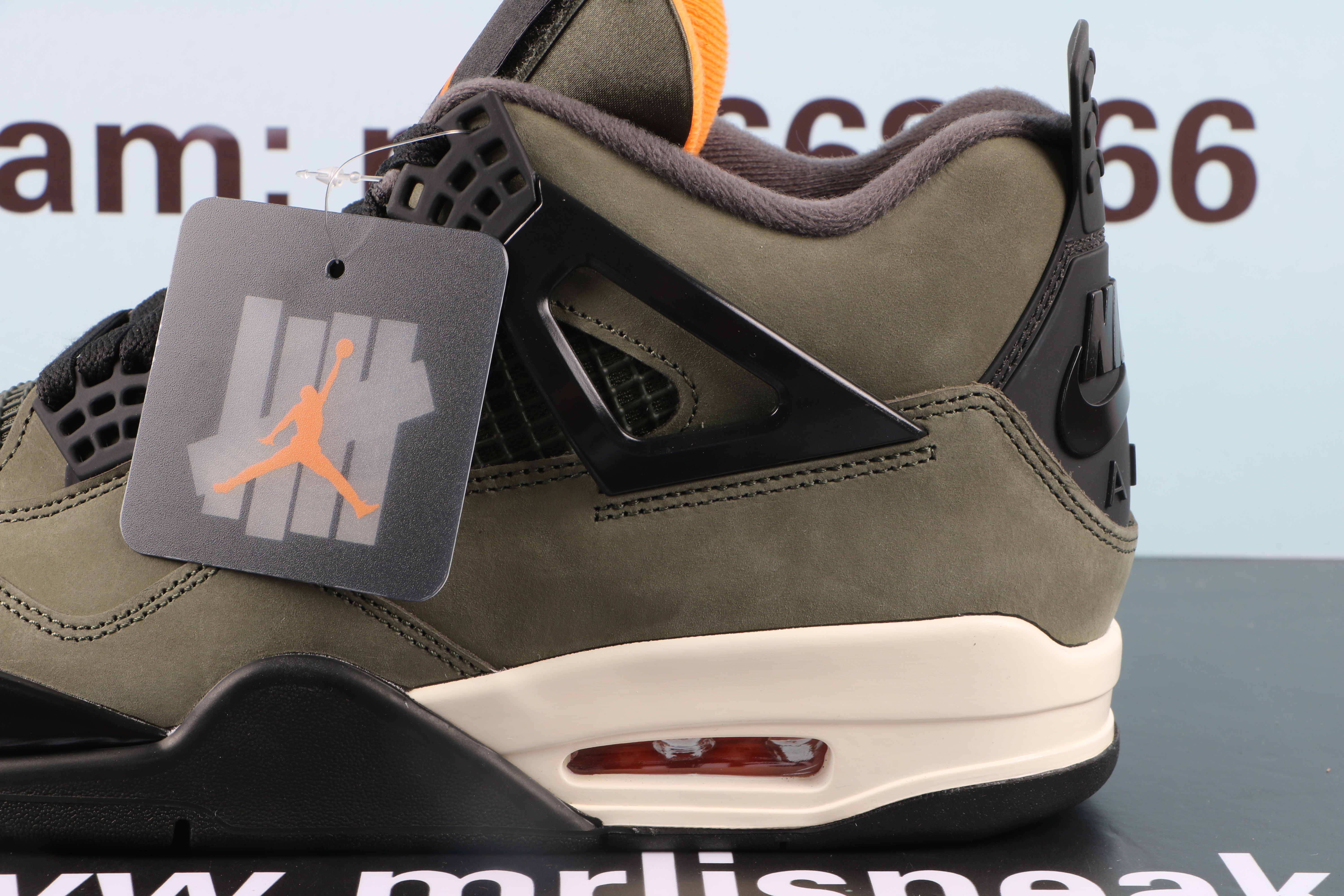 Jordan 4 Retro Undefeated