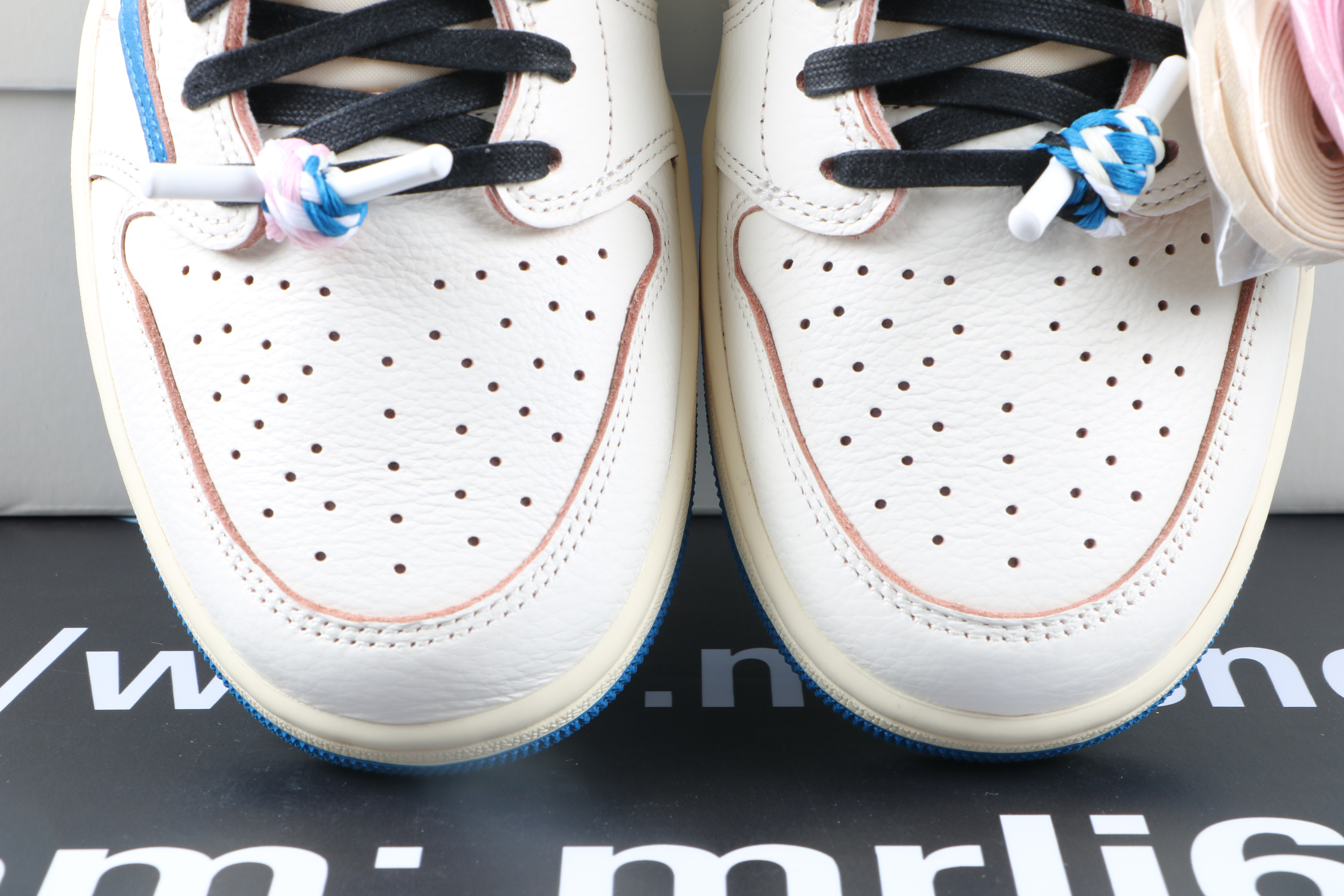 Jordan 1 Low OG Travis Scott Fragment