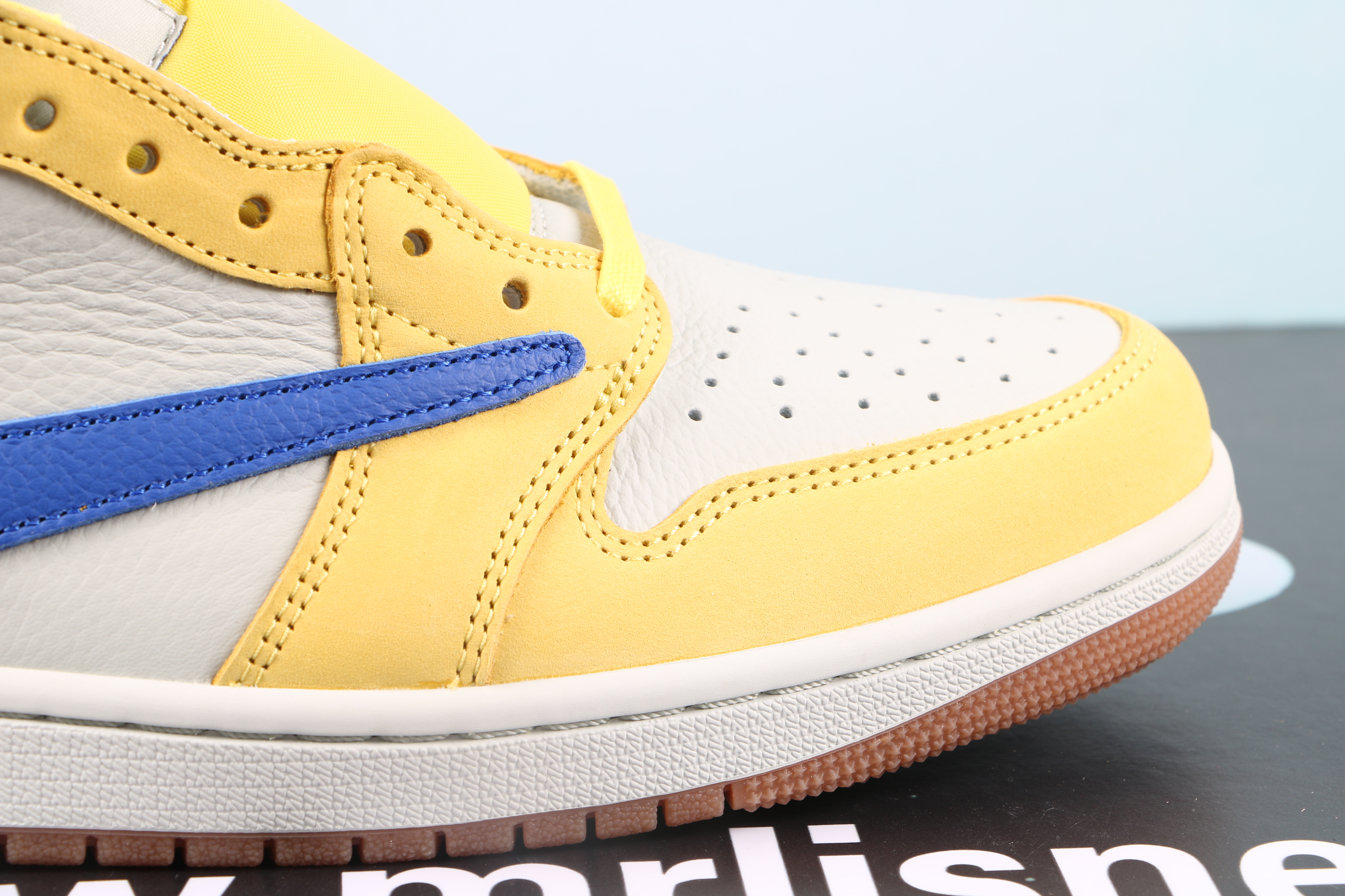 Travis Scott x Air Jordan 1