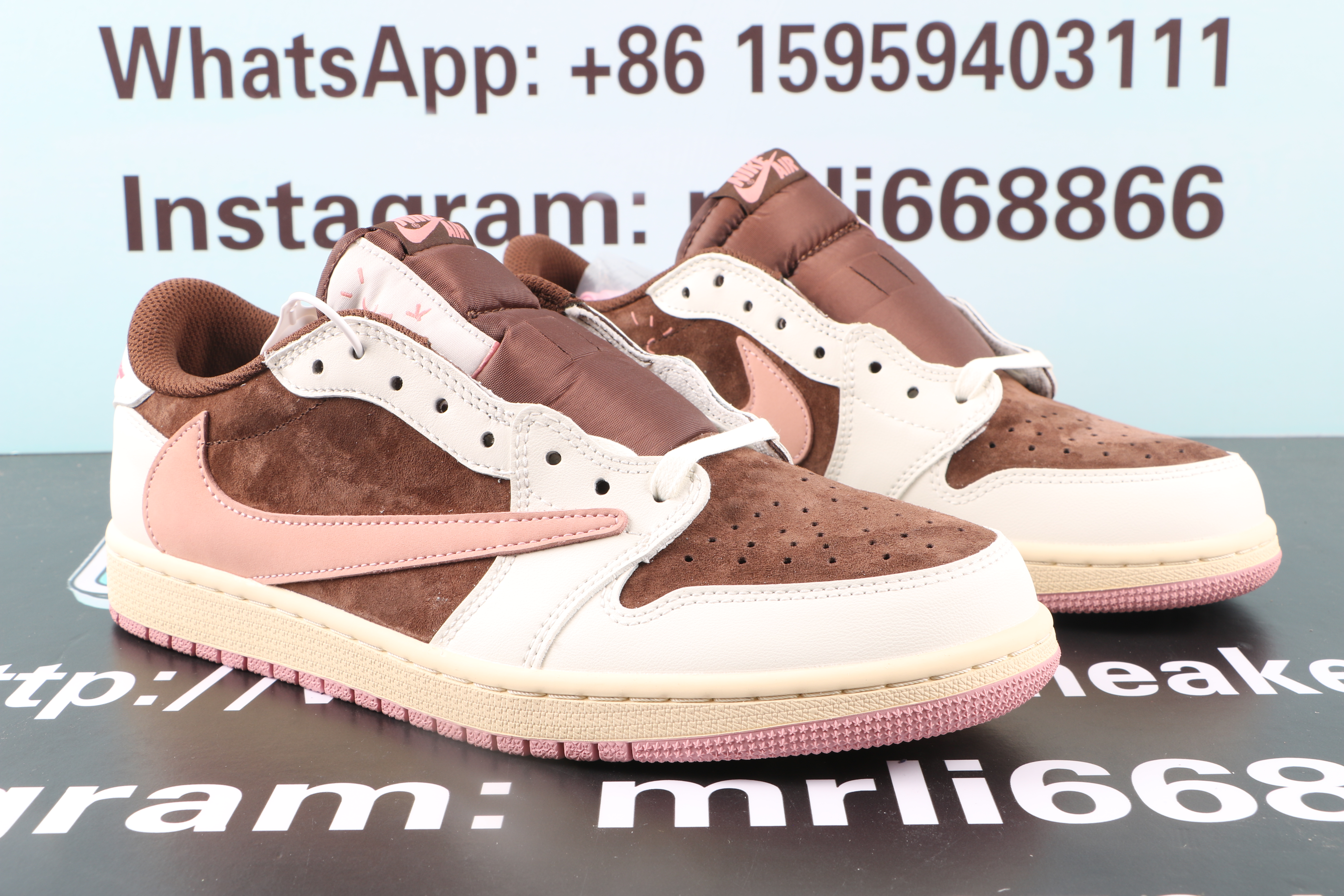 Travis Scott x Air Jordan 1 Low OG