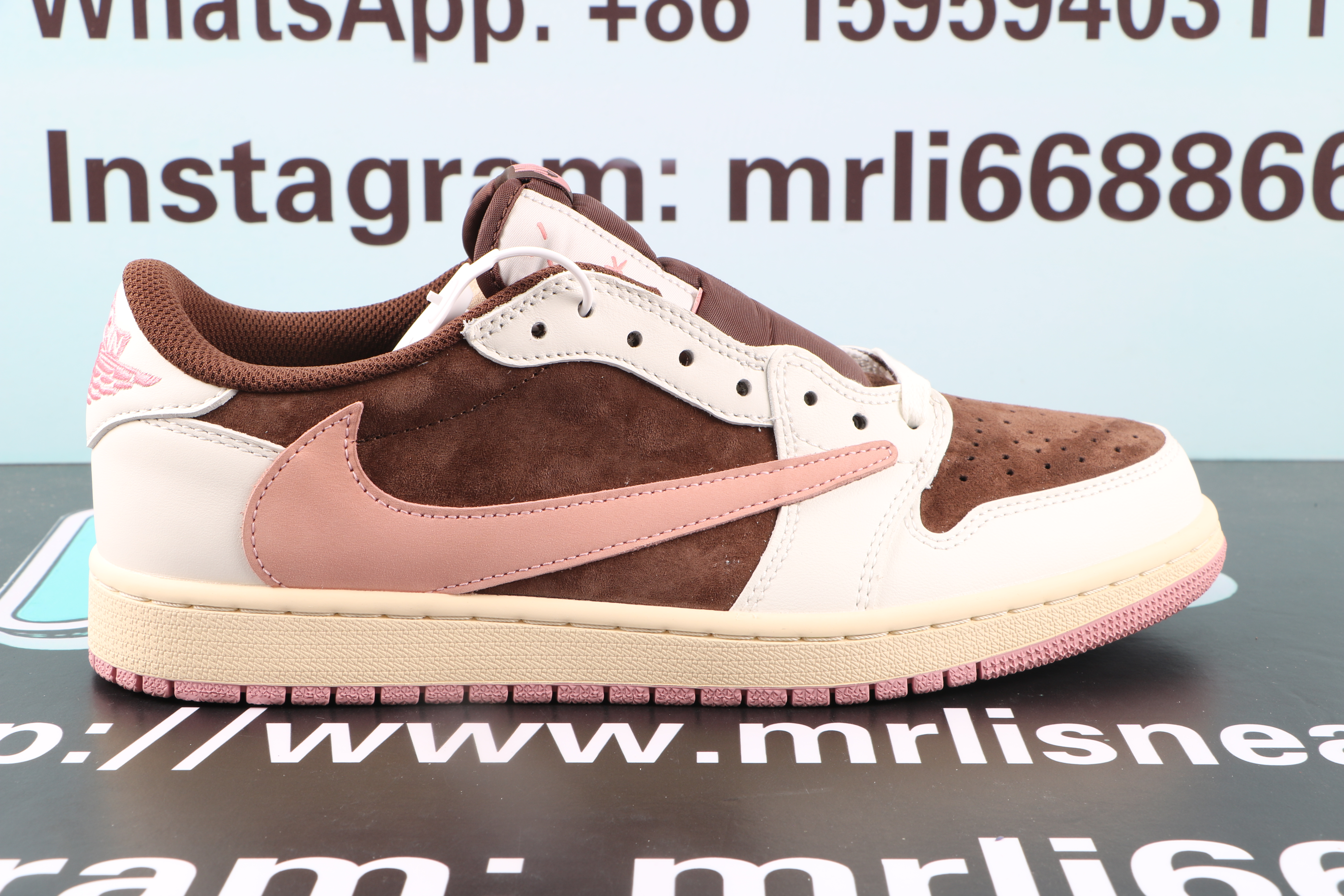 Travis Scott x Air Jordan 1 Low OG