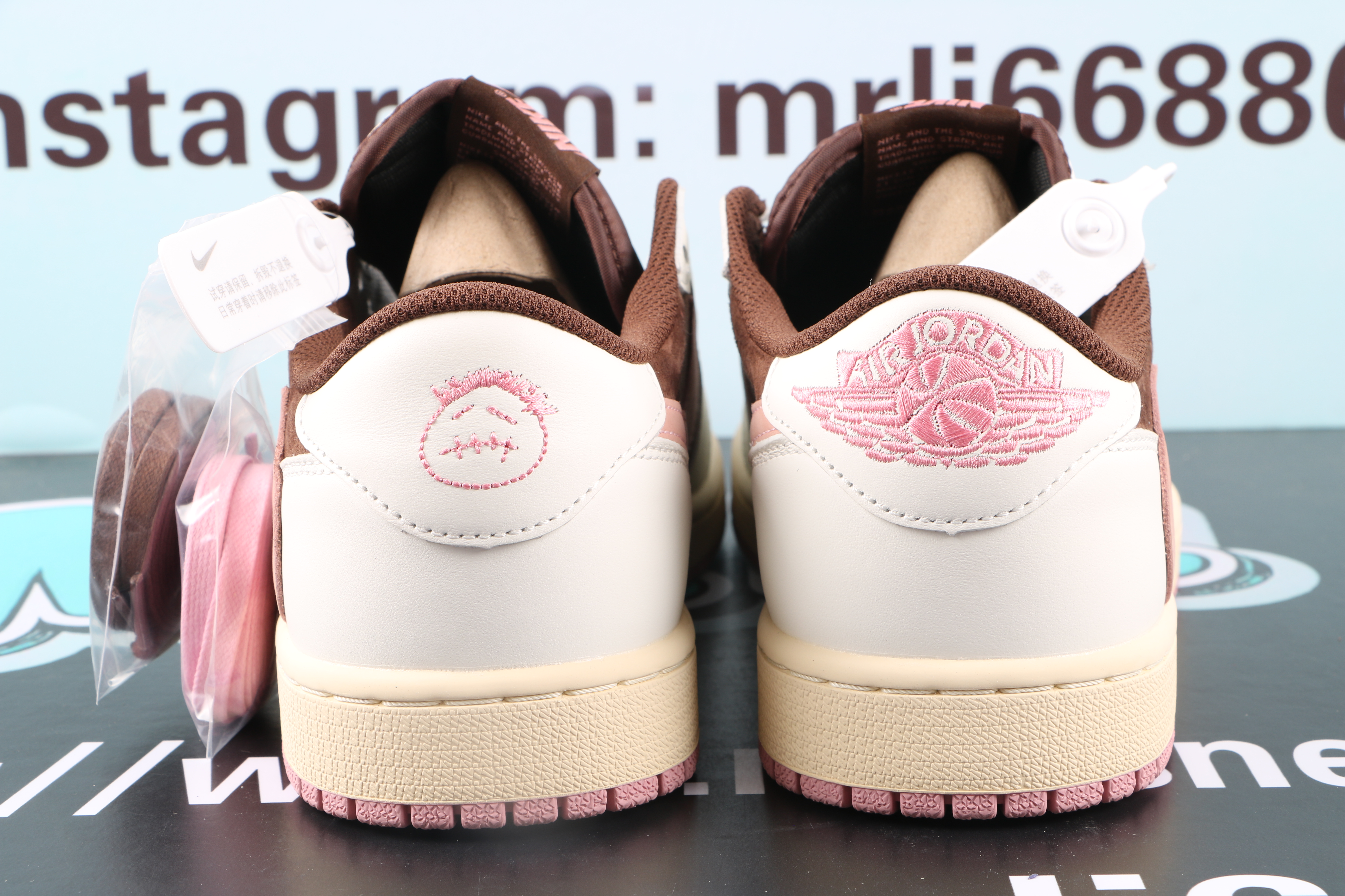 Travis Scott x Air Jordan 1 Low OG
