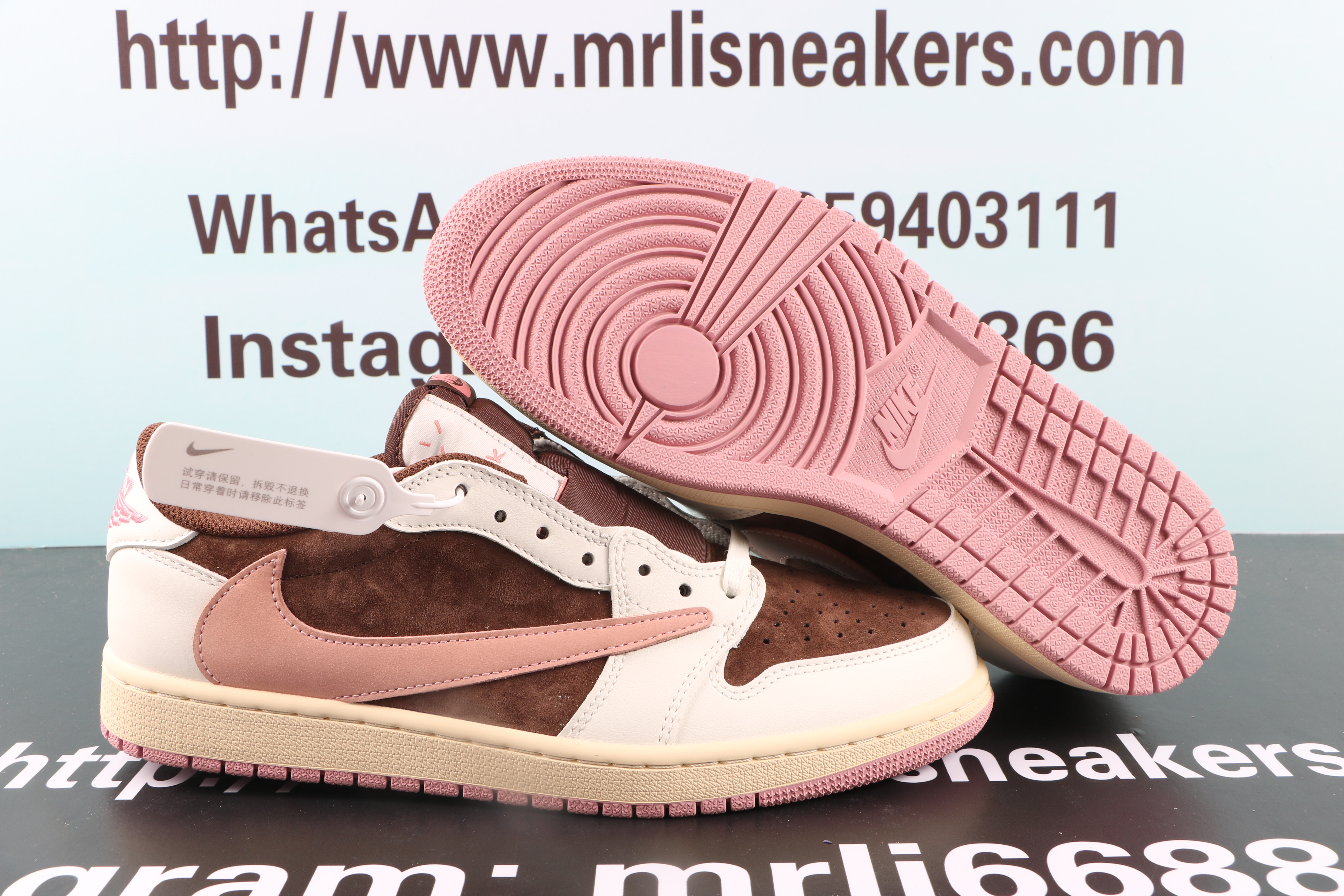 Travis Scott x Air Jordan 1 Low OG