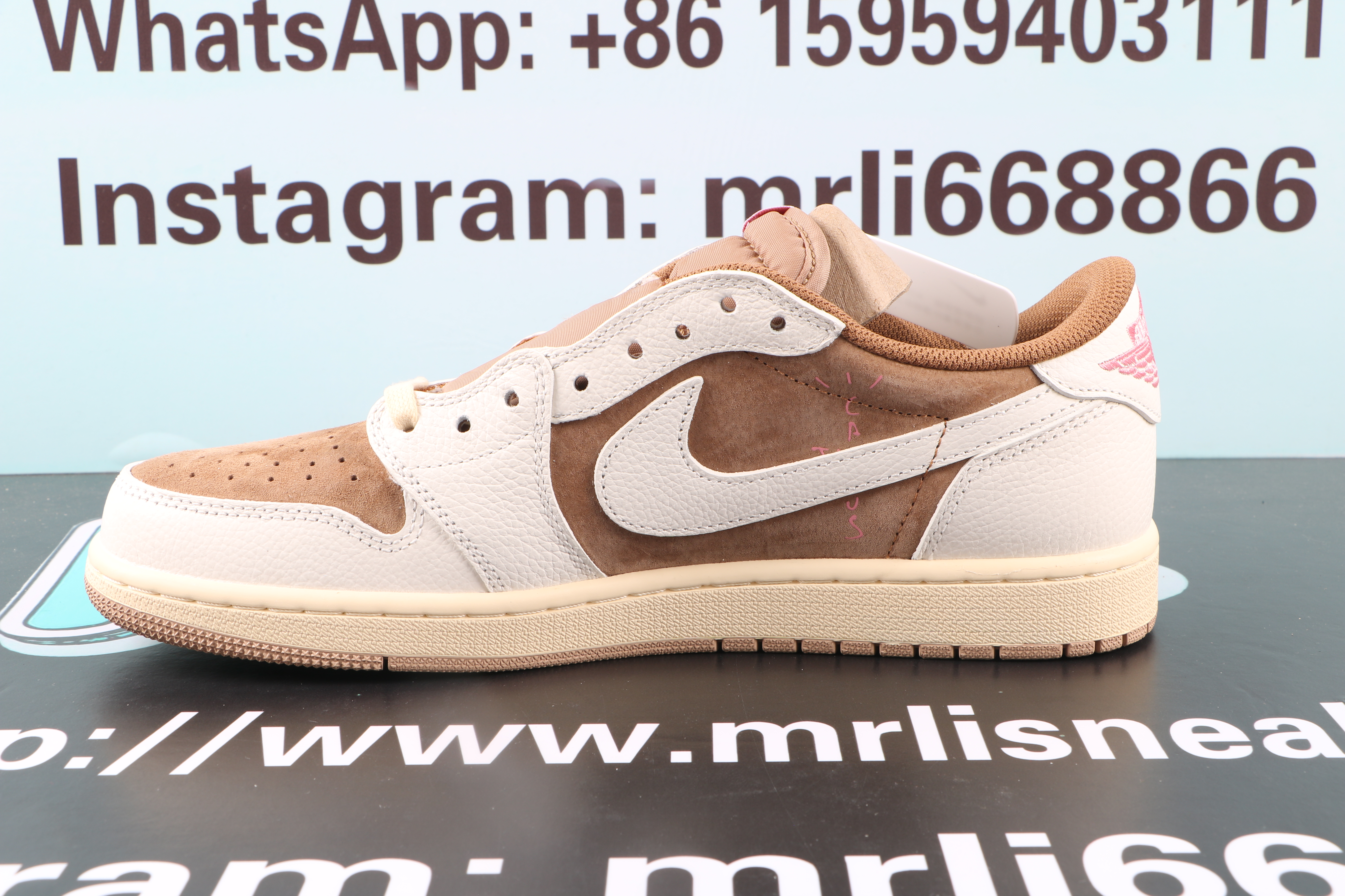 Travis Scott x Air Jordan 1 Low OG