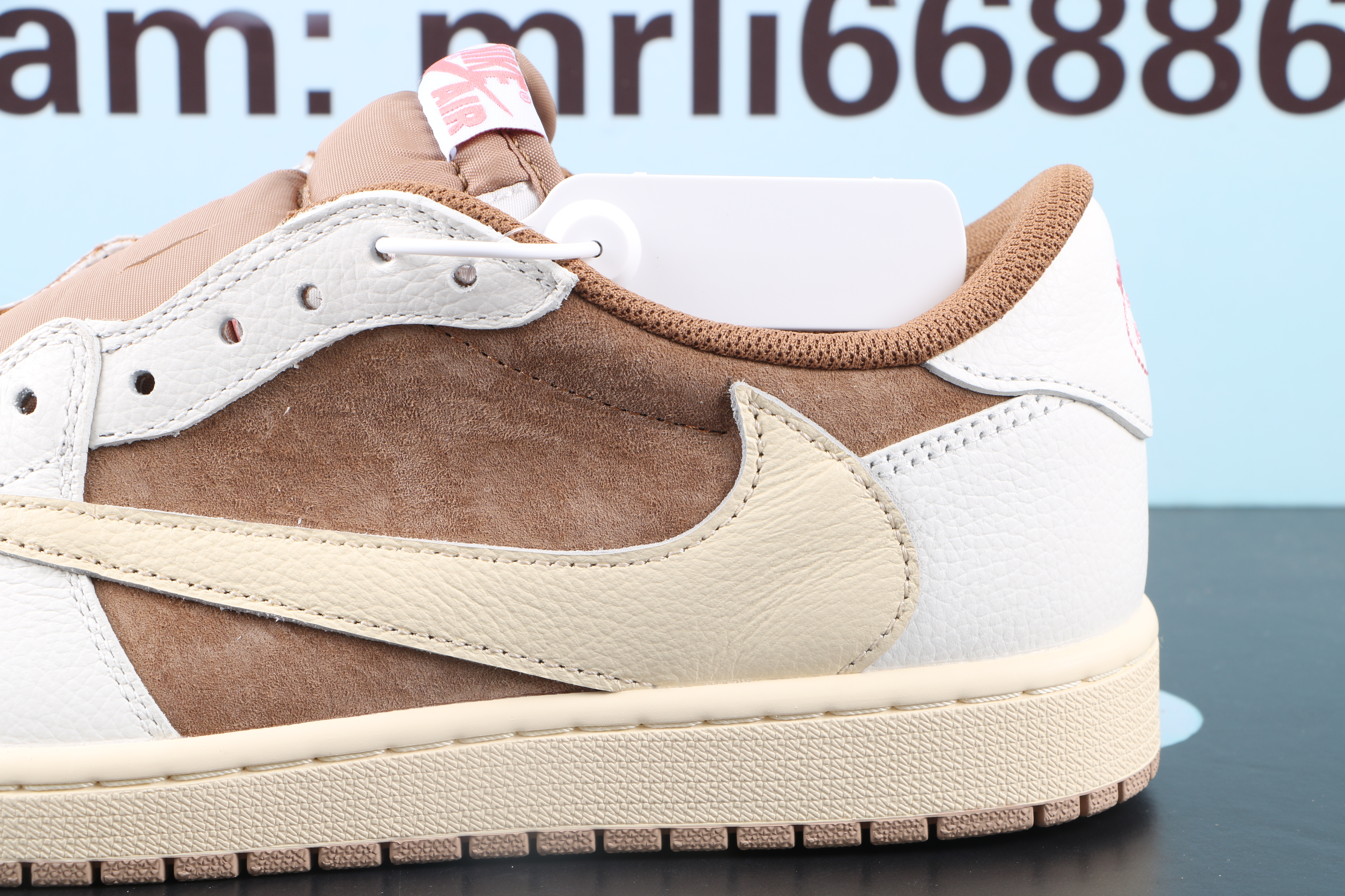 Travis Scott x Air Jordan 1 Low OG