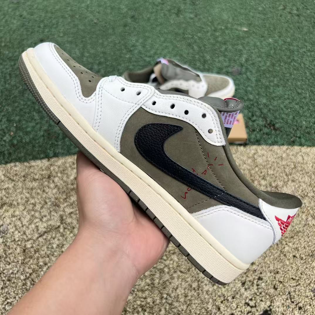 Jordan 1 Retro Low OG SP Travis Scott Medium Olive