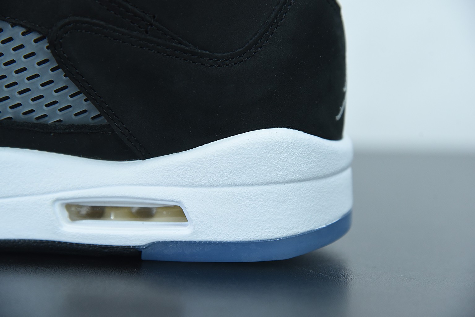 Jordan 5 Retro Moolight (2021) Jordan 5 Retro Moolight (2021)