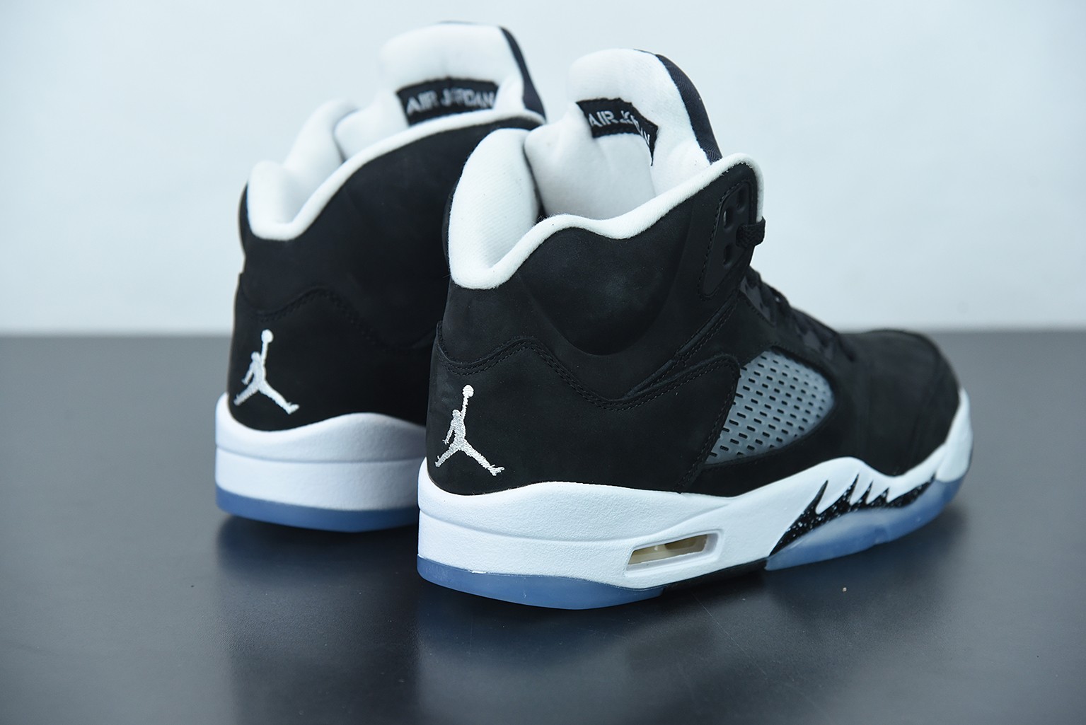 Jordan 5 Retro Moolight (2021) Jordan 5 Retro Moolight (2021)