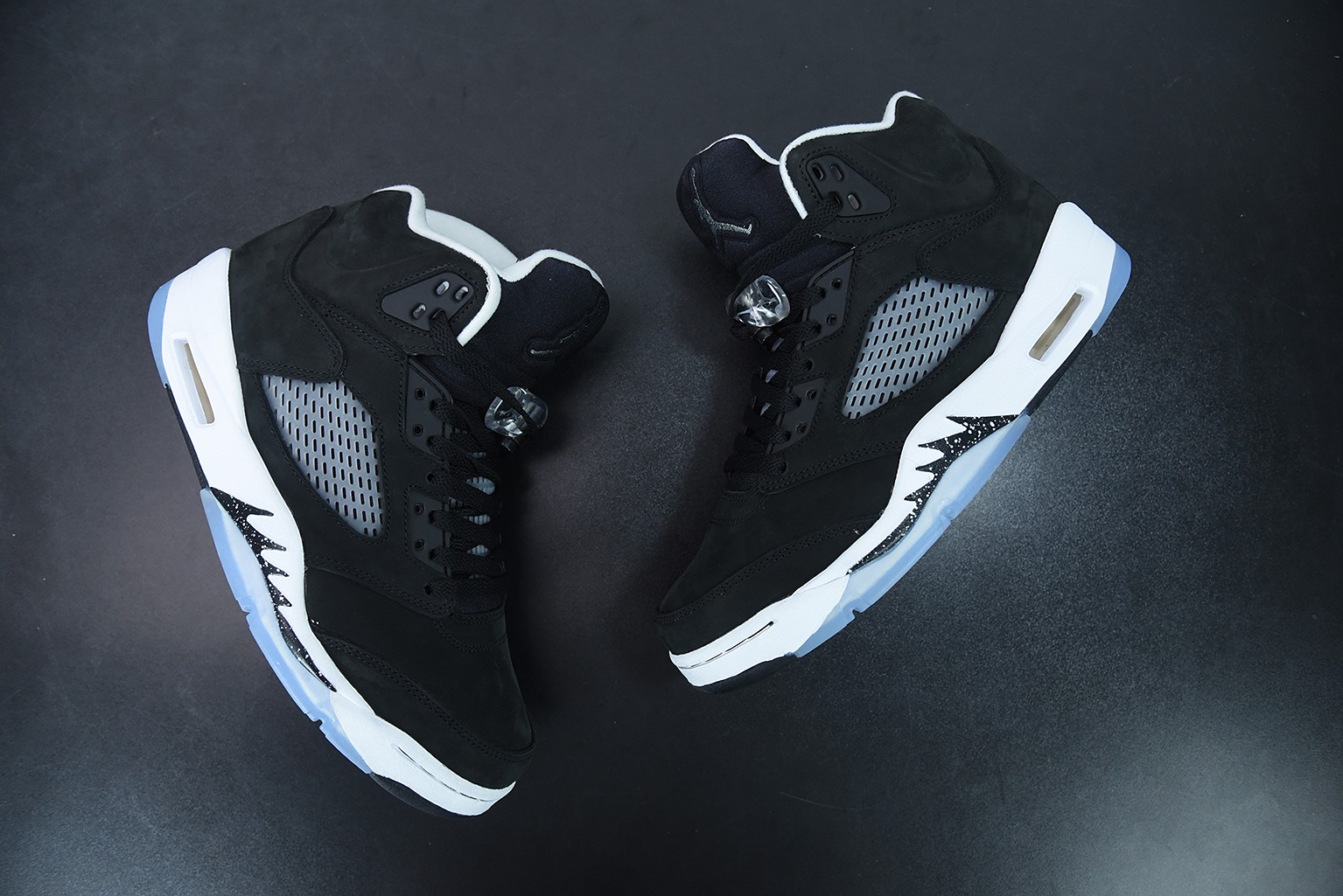 Jordan 5 Retro Moolight (2021) Jordan 5 Retro Moolight (2021)