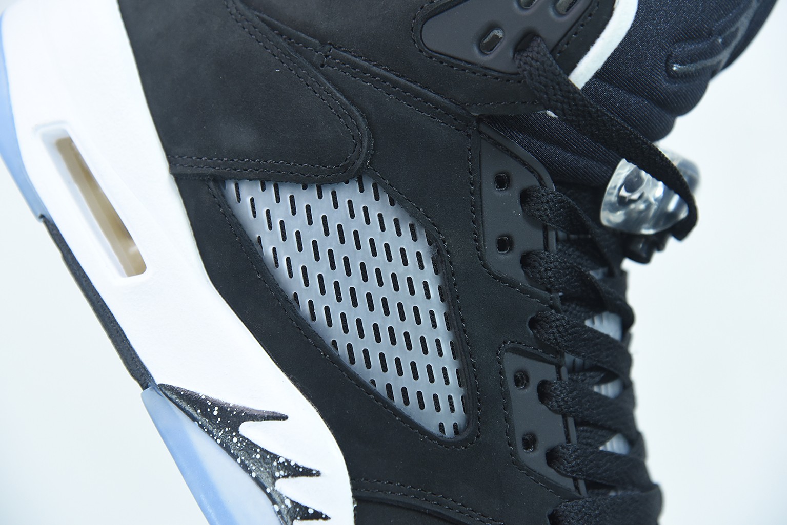 Jordan 5 Retro Moolight (2021) Jordan 5 Retro Moolight (2021)