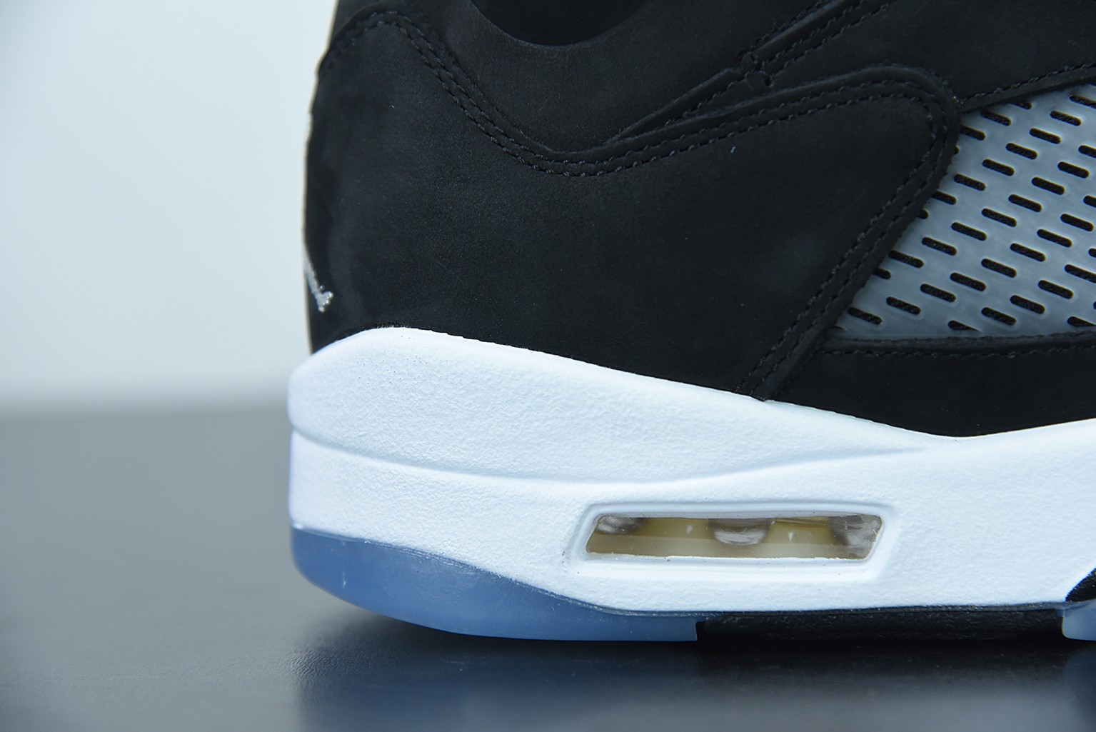 Jordan 5 Retro Moolight (2021) Jordan 5 Retro Moolight (2021)