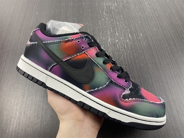 Nike Dunk Low Graffiti Pink Nike Dunk Low Graffiti Pink