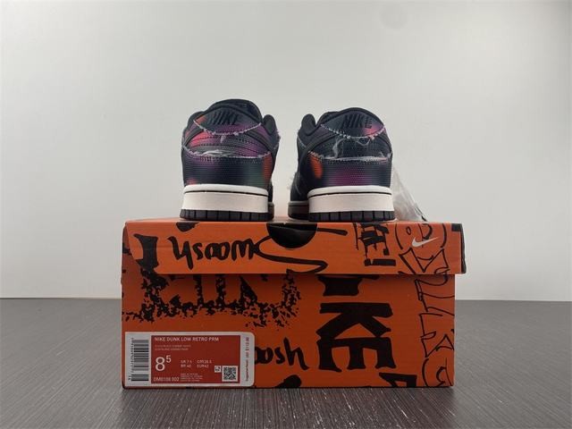 Nike Dunk Low Graffiti Pink Nike Dunk Low Graffiti Pink