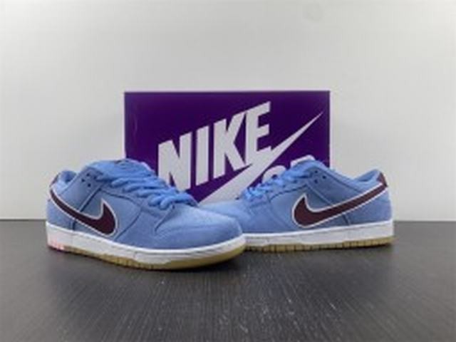 Nike SB Dunk Low Valour Blue Team Maroon Nike SB Dunk Low Valour Blue Team Maroon