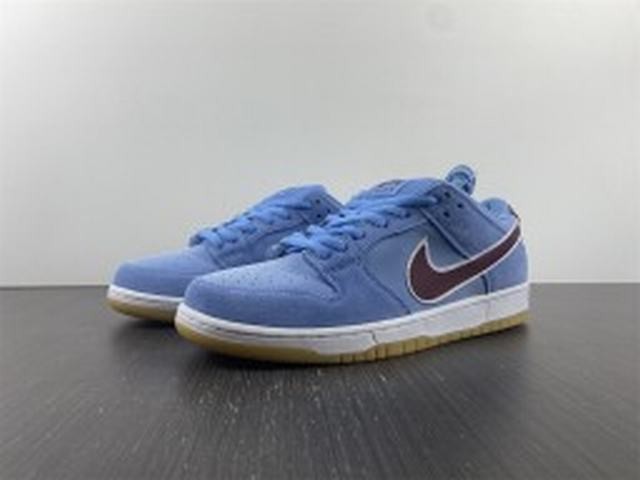 Nike SB Dunk Low Valour Blue Team Maroon Nike SB Dunk Low Valour Blue Team Maroon