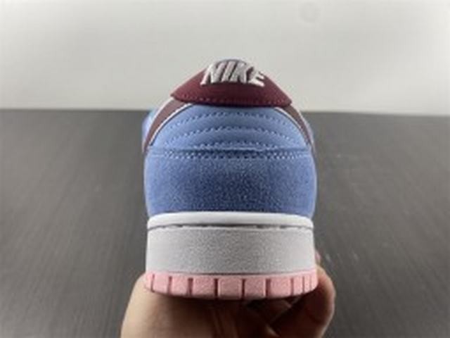 Nike SB Dunk Low Valour Blue Team Maroon Nike SB Dunk Low Valour Blue Team Maroon