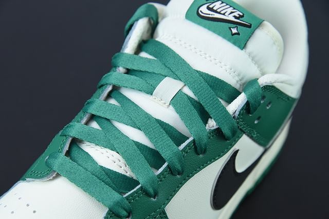 SB Dunk Low SB Dunk Low