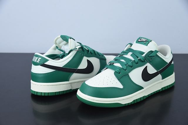SB Dunk Low SB Dunk Low
