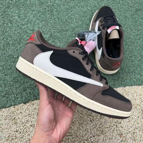 Travis Scott x Air Jordan 1 Low